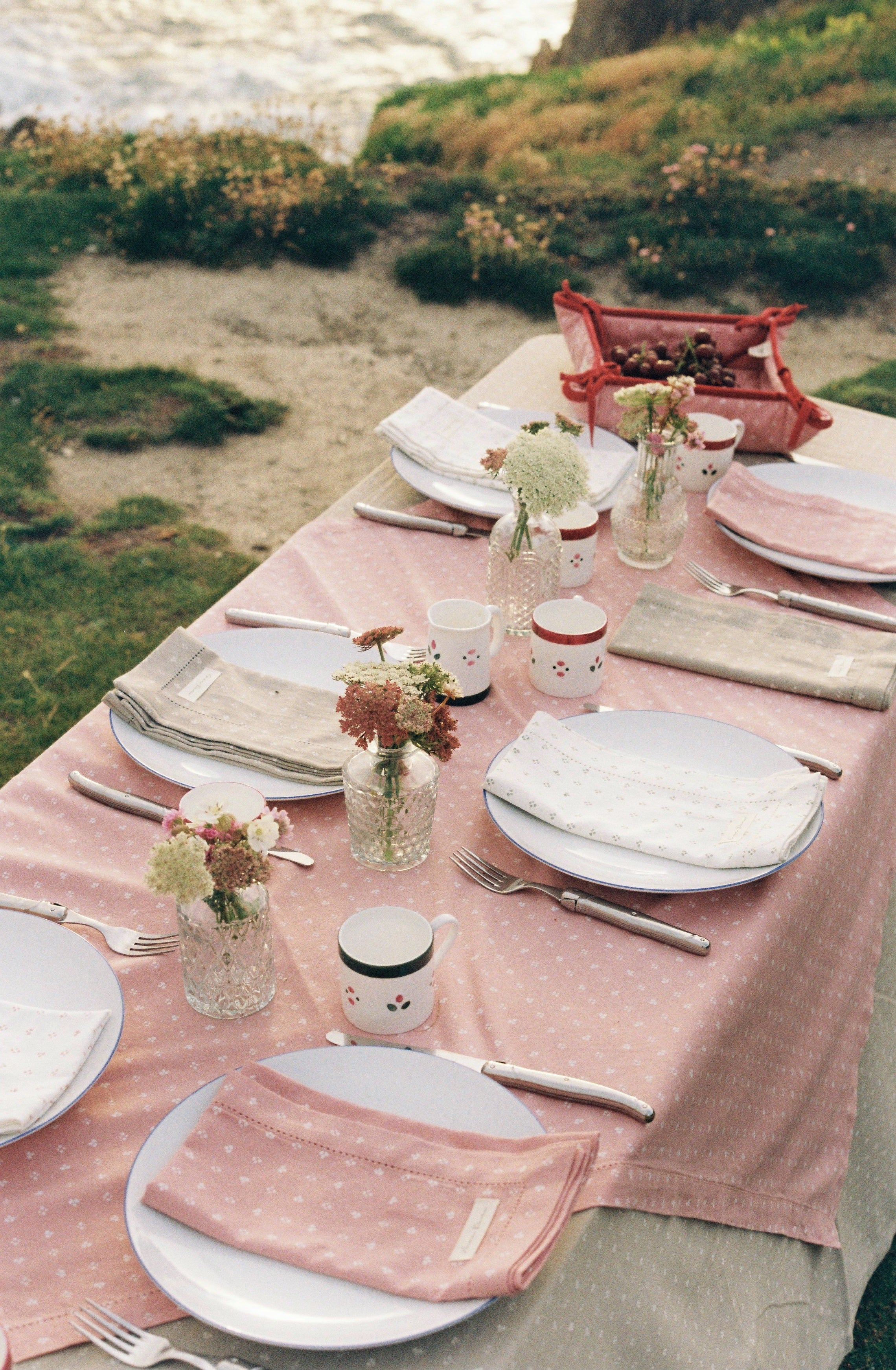 Minni Napkin - Resist Dyed Green