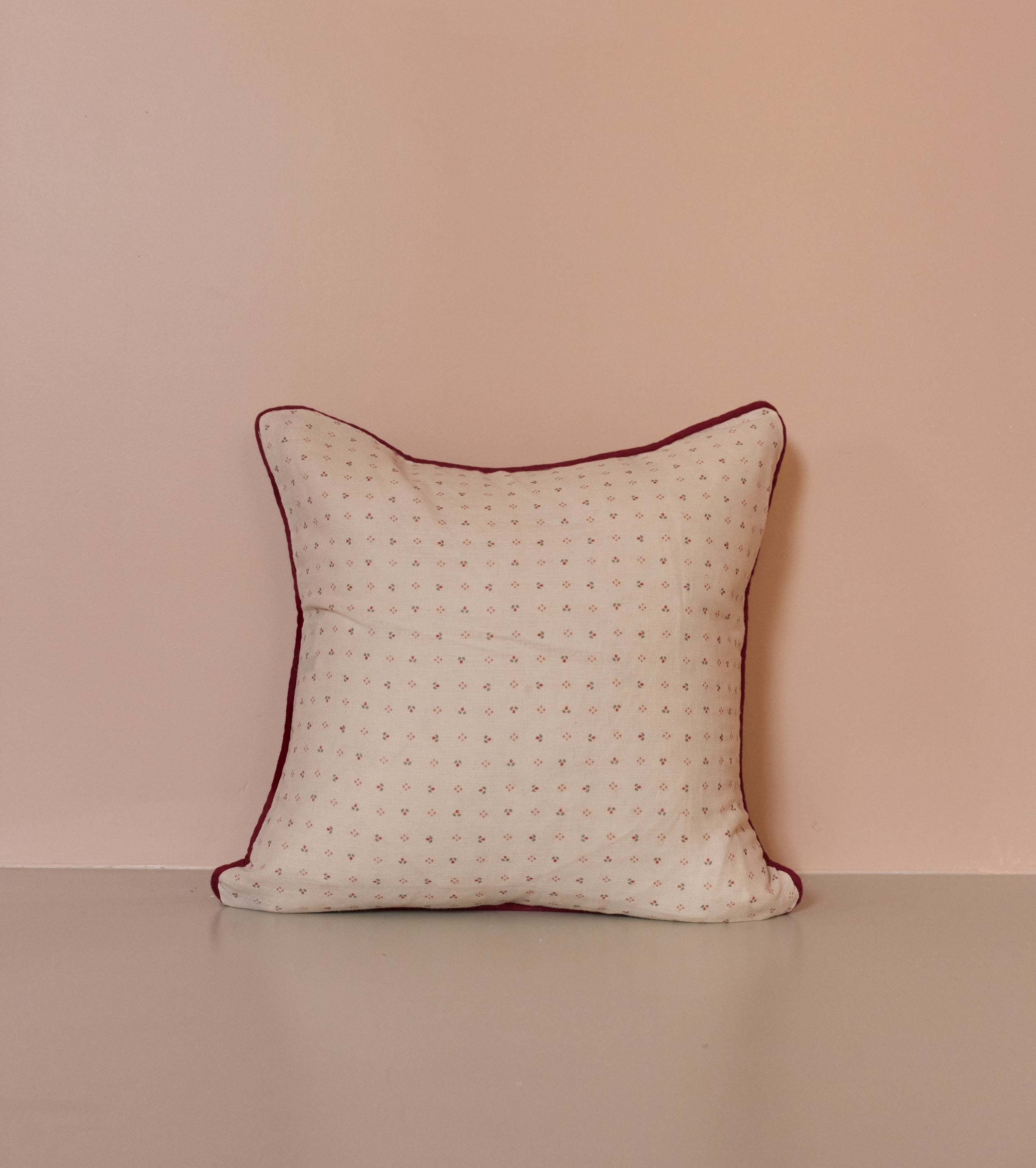 Minni Red Cushion – Square